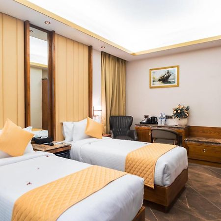 Marine Inn Hotel Kochi Ngoại thất bức ảnh
