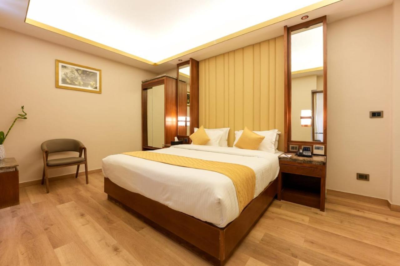 Marine Inn Hotel Kochi Ngoại thất bức ảnh