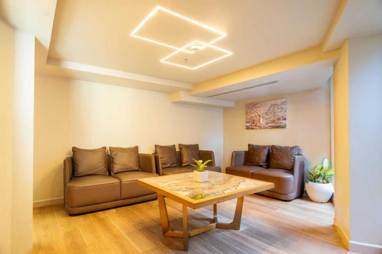 Marine Inn Hotel Kochi Ngoại thất bức ảnh
